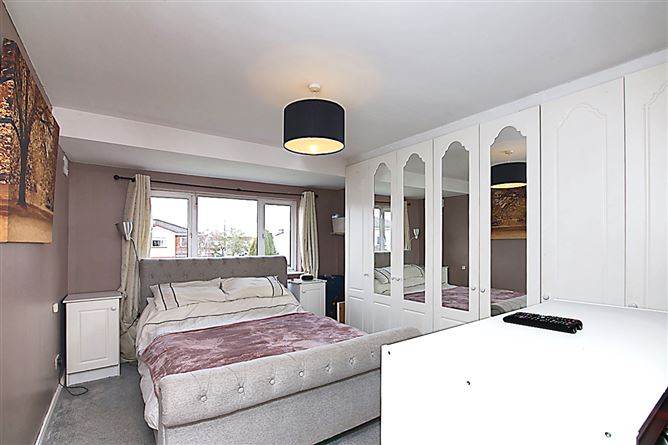 8 The Court, Sadleir Hall, Dunboyne, Meath