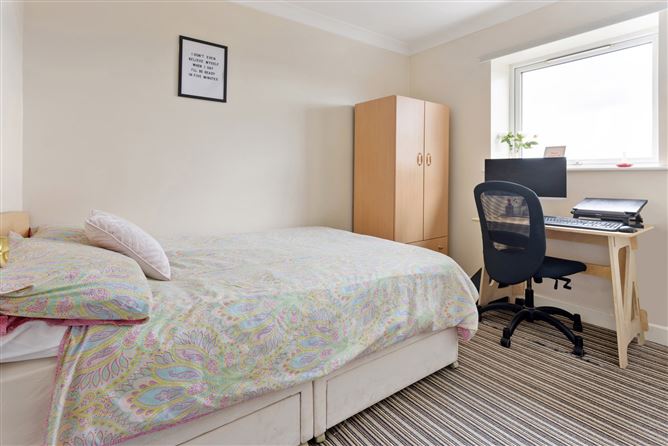 17 Elgin House, Ballsbridge Court, Ballsbridge, Dublin 4.