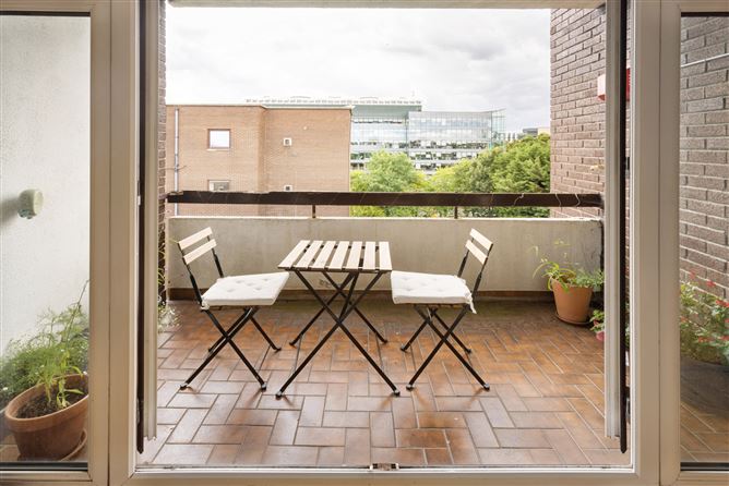 17 Elgin House, Ballsbridge Court, Ballsbridge, Dublin 4.