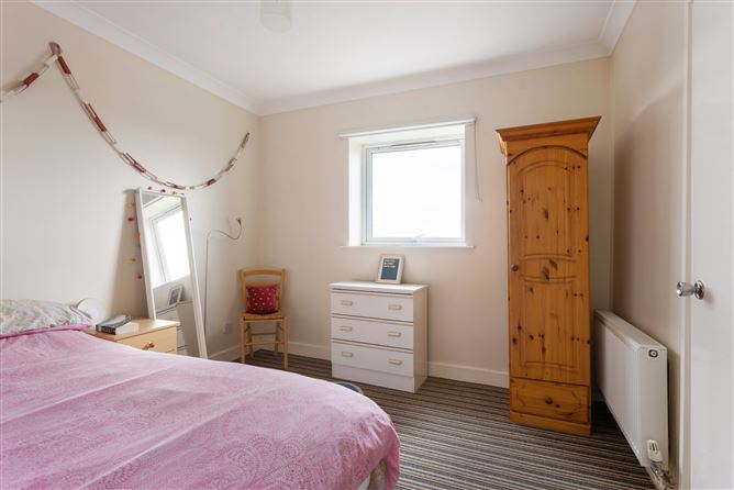 17 Elgin House, Ballsbridge Court, Ballsbridge, Dublin 4.