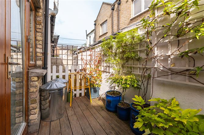 36 Eblana Villas,, Grand Canal Dk, Dublin 2