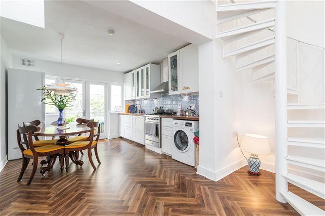 36 Eblana Villas,, Grand Canal Dk, Dublin 2