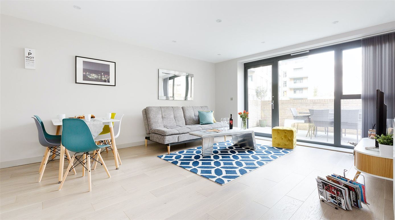 The Ealing Esquire II,London,Greater London,United Kingdom
