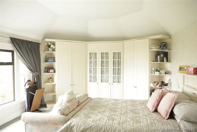 "Ardeevin", Carrickbrack Road,, Howth,   North County Dublin