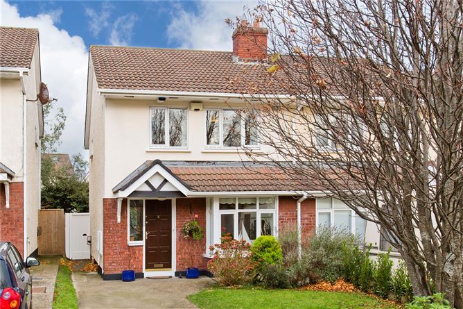8 Glencairn Dale, The Gallops, Leoparstown, D18