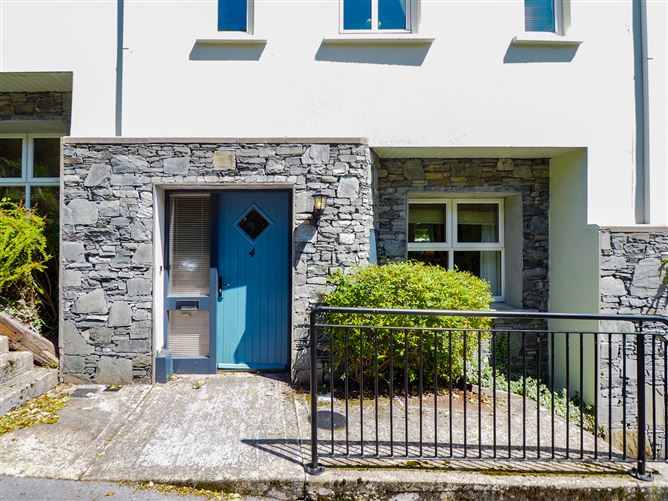 Main image for 4 John Darcy Court, Clifden, Galway