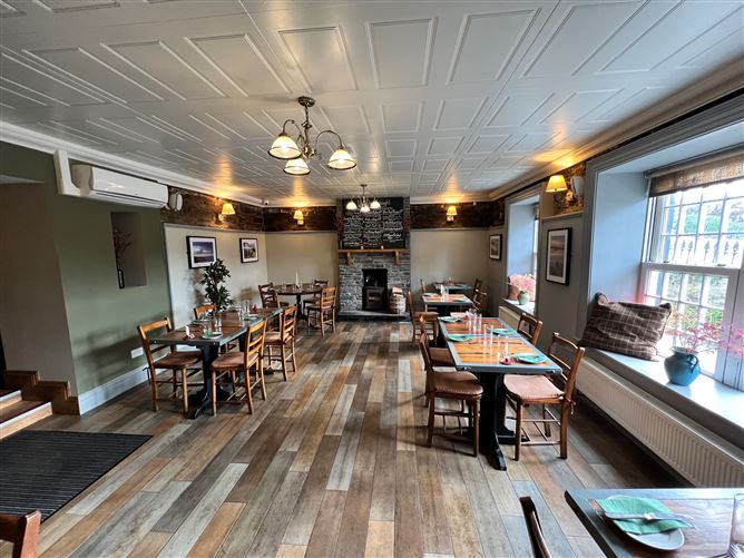 The Over Draught Bar & Restaurant, Minane Bridge, Cork
