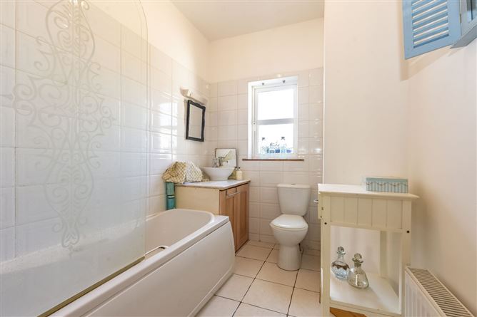 9 The Hermitage, Dunmore East, Co. Waterford