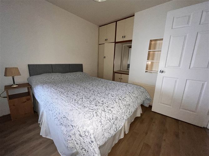 16 Lough Atalia Road, Galway, County Galway