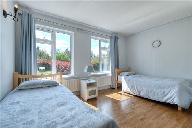 Dublin Road, Knockahaw, Longford