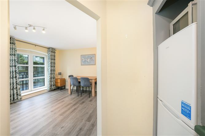 6 Manor Hall, Kilmainham, Dublin 8, D08 Y2R1