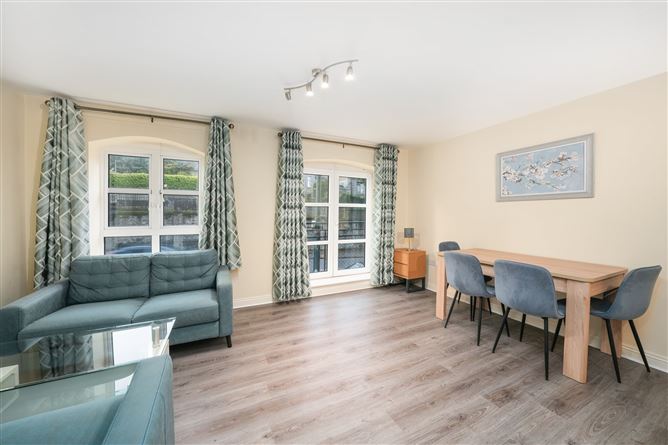 6 Manor Hall, Kilmainham, Dublin 8, D08 Y2R1