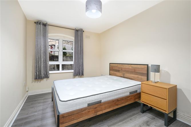 6 Manor Hall, Kilmainham, Dublin 8, D08 Y2R1