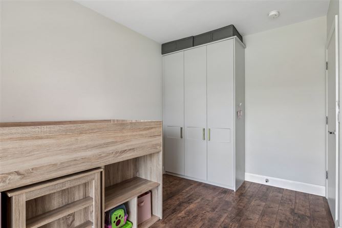 https://photos-a.propertyimages.ie/media/0/8/8/5008880/60e0a1c8-faff-48b0-9726-80226efce781_l.jpg