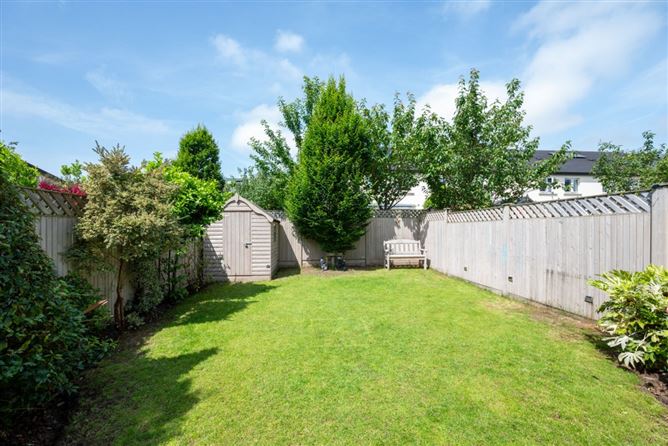https://photos-a.propertyimages.ie/media/0/8/8/5008880/60e0a1c8-faff-48b0-9726-80226efce781_l.jpg