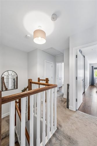 https://photos-a.propertyimages.ie/media/0/8/8/5008880/60e0a1c8-faff-48b0-9726-80226efce781_l.jpg