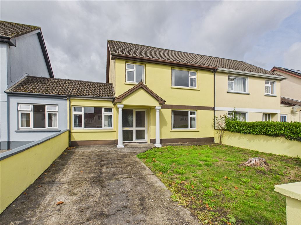 25 Castlewood Park, Ennis, Clare