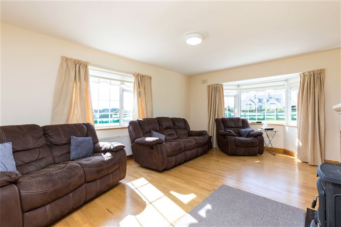 5 The Racecourse, Morriscastle, Kilmuckridge, Co. Wexford