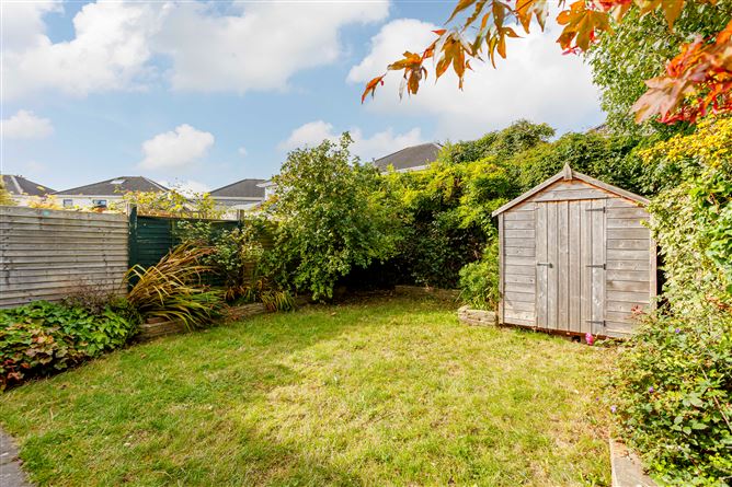 Photo 23 of 26 — 11 Wainsfort Manor Crescent, Terenure, Dublin 6W