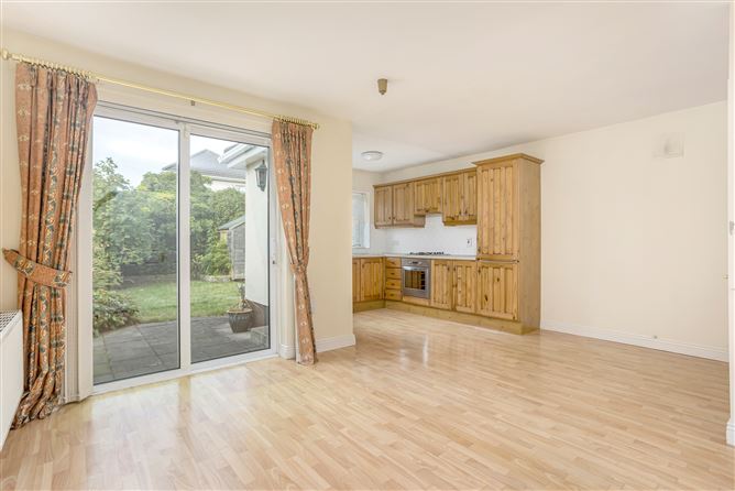 Photo 7 of 26 — 11 Wainsfort Manor Crescent, Terenure, Dublin 6W