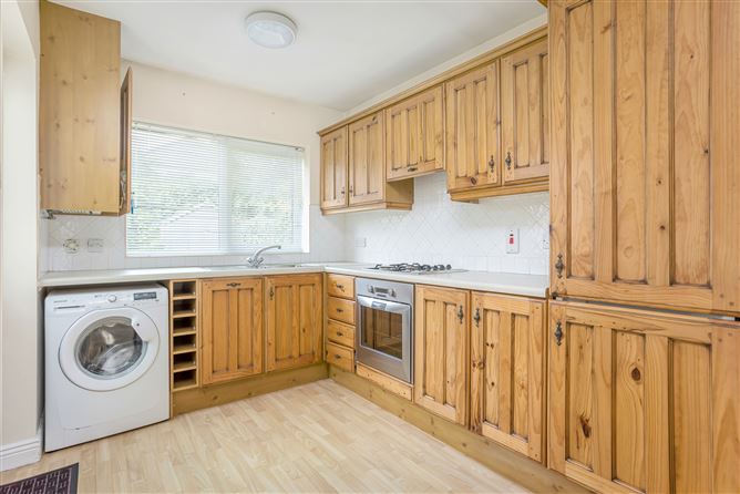 Photo 6 of 26 — 11 Wainsfort Manor Crescent, Terenure, Dublin 6W