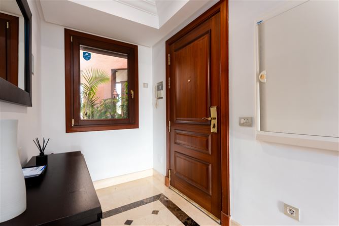 Spain, Estepona, - COSTA-01087P
