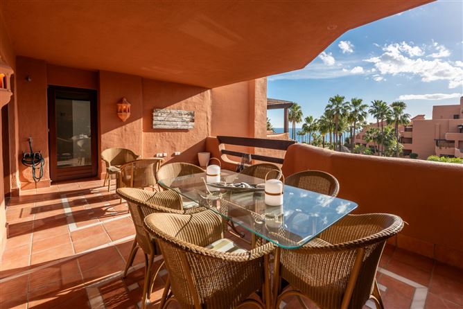 Spain, Estepona, - COSTA-01087P