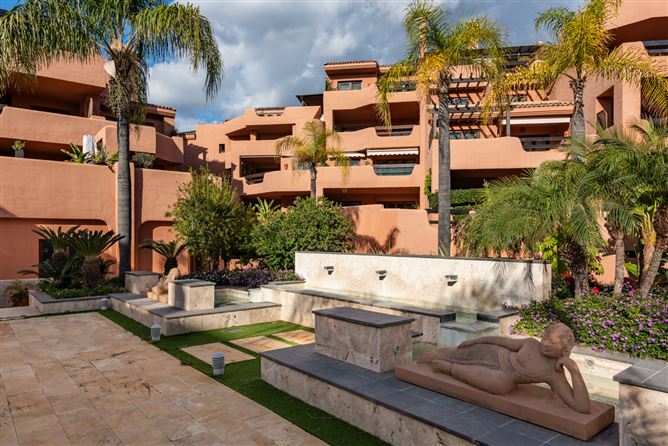 Spain, Estepona, - COSTA-01087P