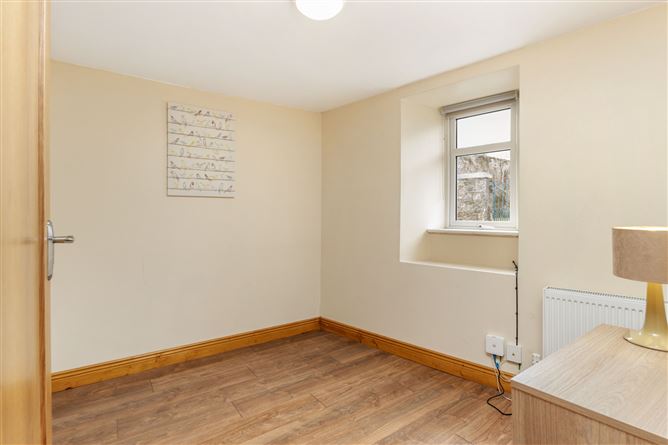 6 Cross Street, New Ross, Co. Wexford