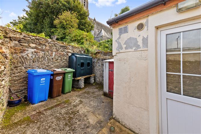 6 Cross Street, New Ross, Co. Wexford