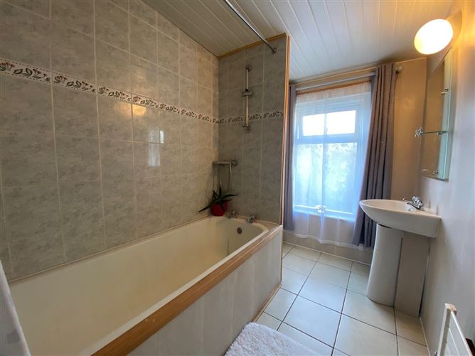 McCormacks Bar, The Corner House, Ballyragget, Co. Kilkenny