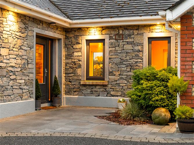 Baltracey House, Eadestown, Naas, Co. Kildare