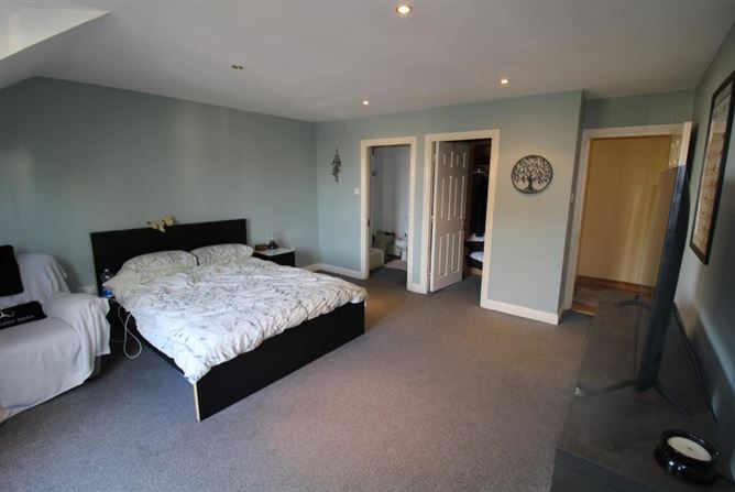 Photo 10 of 19 — 14 Annaly Close, Block 7A, Ongar, Dublin 15