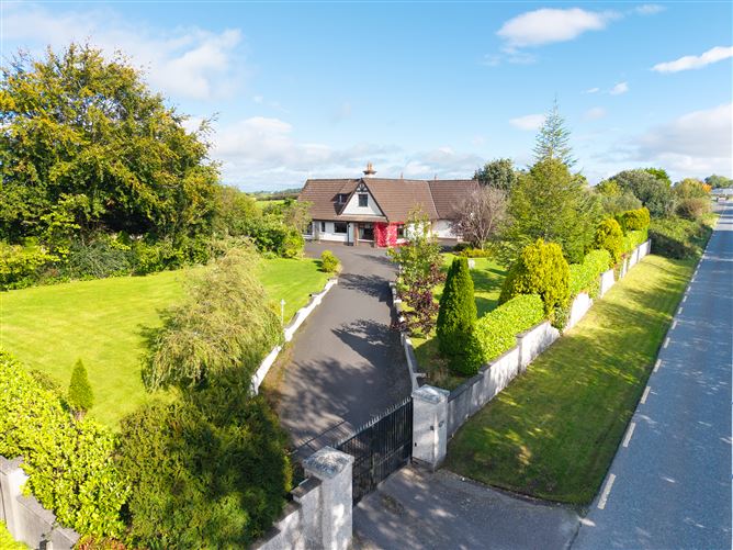 Hillcrest, Quignalegan,, Ballina, Mayo