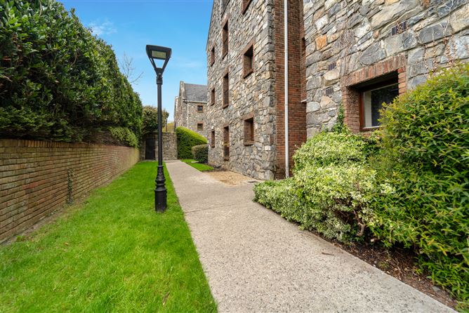 8 The Mills Twelfth Lock, Castleknock, Dublin 15