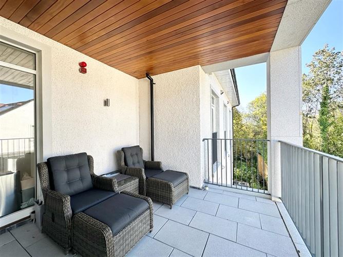 60 Brighton Wood, Foxrock, Dublin 18