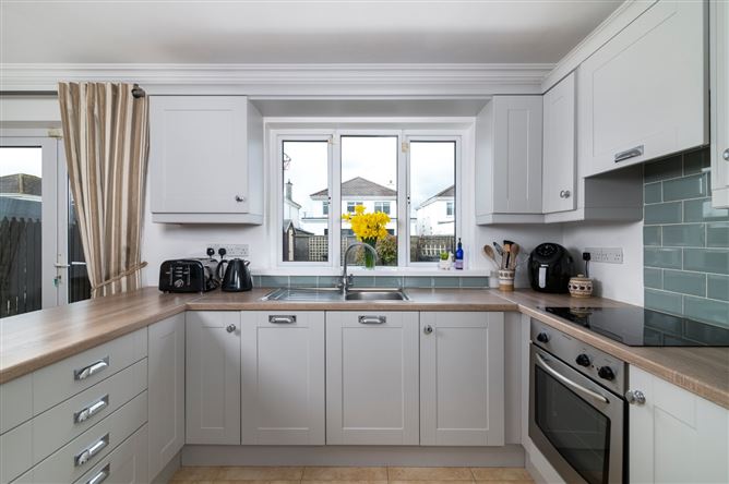 24 Lynally Grove, Mucklagh, Tullamore, Co. Offaly