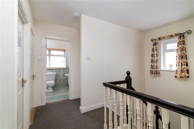 24 Lynally Grove, Mucklagh, Tullamore, Co. Offaly