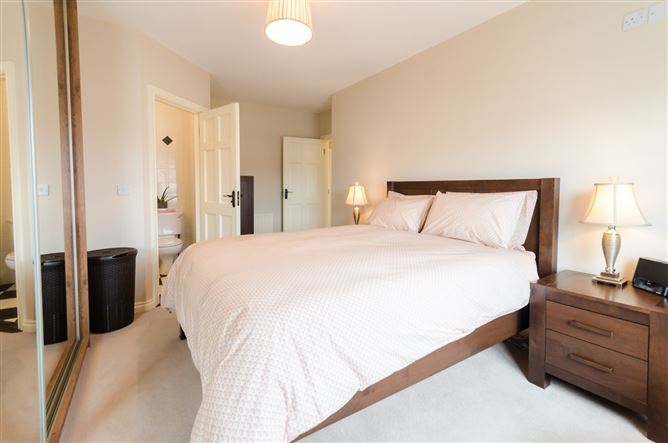 6 Quignalecka, Sligo Rd, Ballina, Co. Mayo.