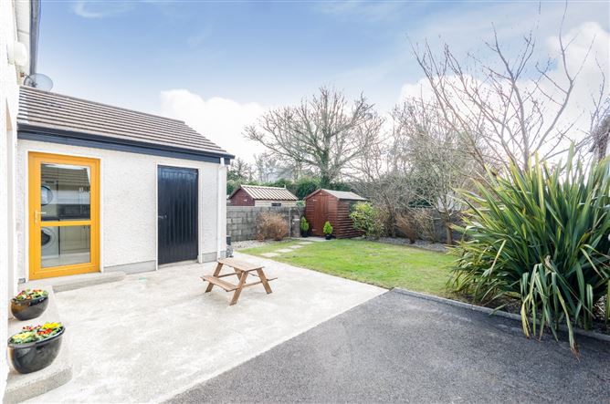 6 Quignalecka, Sligo Rd, Ballina, Co. Mayo.
