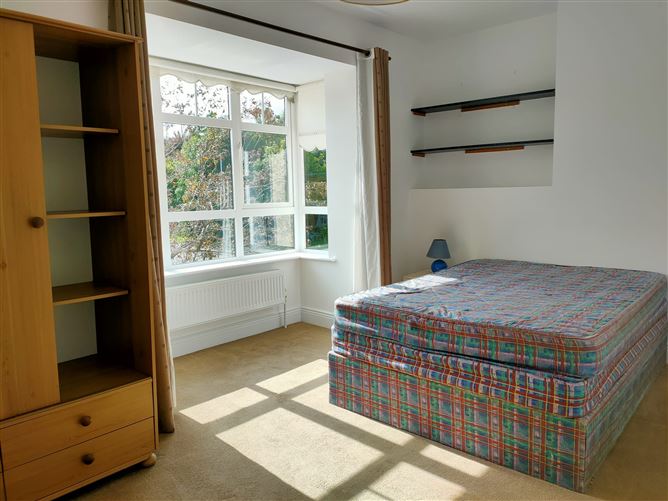 11 The Cloisters, Castlebridge, Wexford