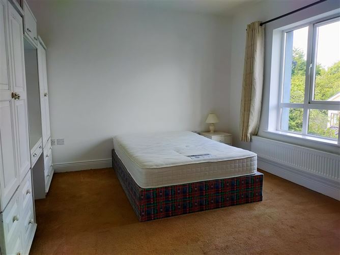 11 The Cloisters, Castlebridge, Wexford