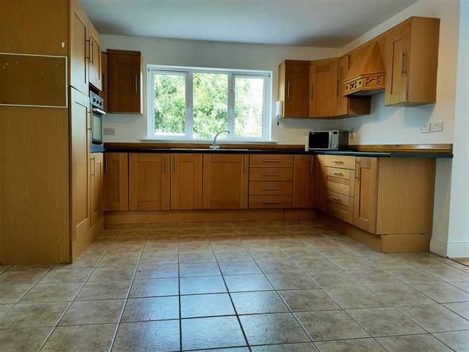 11 The Cloisters, Castlebridge, Wexford