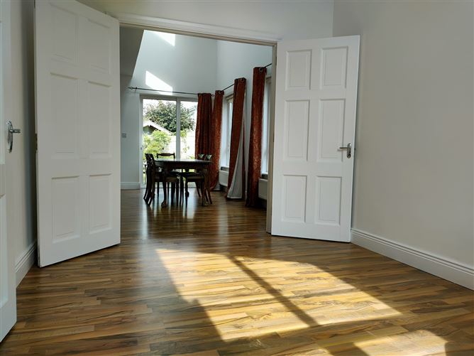 11 The Cloisters, Castlebridge, Wexford