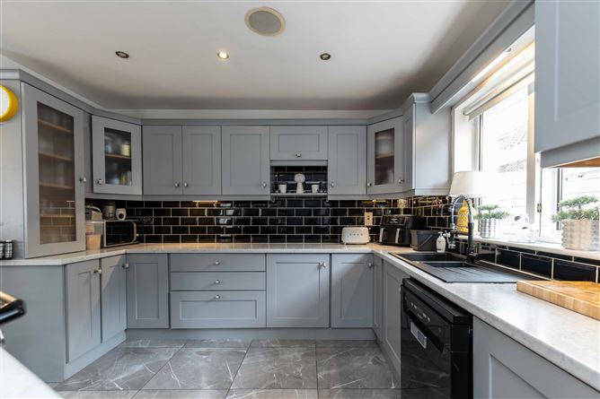 20 The Green, Sweetfield, Youghal, Cork