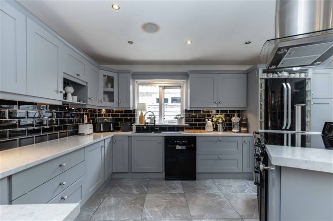 20 The Green, Sweetfield, Youghal, Cork