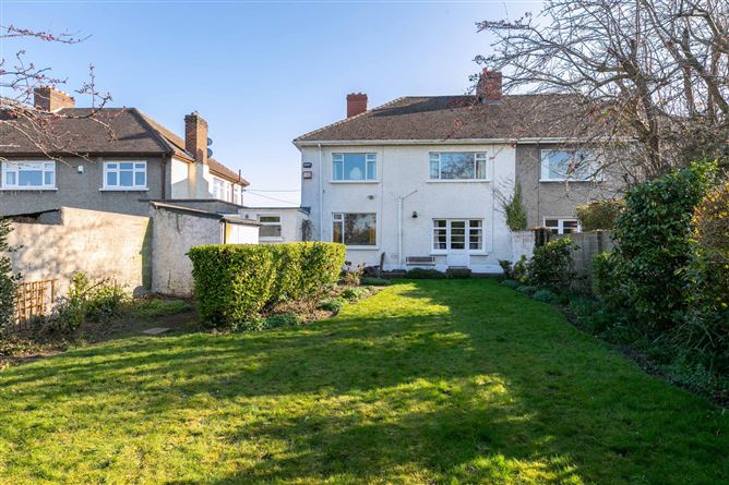 https://photos-a.propertyimages.ie/media/0/9/0/4912090/50e9bc26-404a-427c-8893-8822447c329e_l.jpg