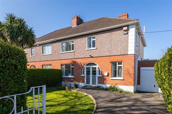 https://photos-a.propertyimages.ie/media/0/9/0/4912090/50e9bc26-404a-427c-8893-8822447c329e_l.jpg