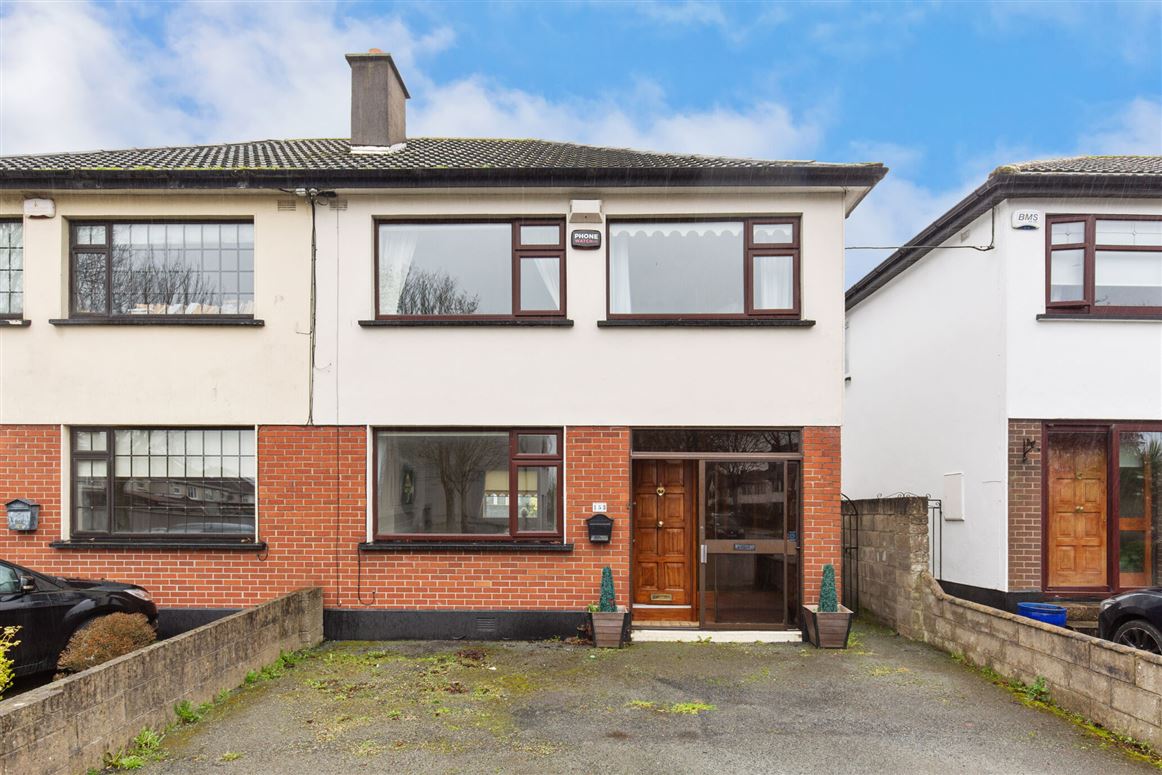153 Dunmore Lawn, Kingswood, Dublin 24