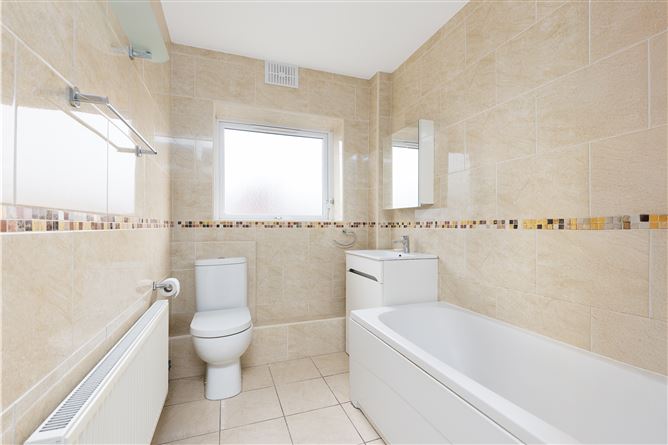 Apt 8 Hollybrook Court, Clontarf, Dublin 3